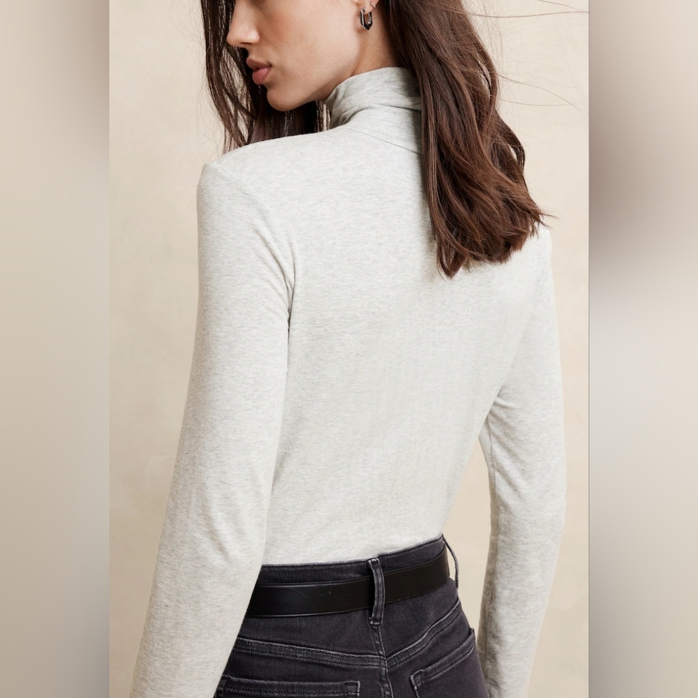Banana Republic Timeless Turtleneck Top - Picture 3 of 6